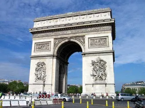 Łuk Triumfalny w Paryżu