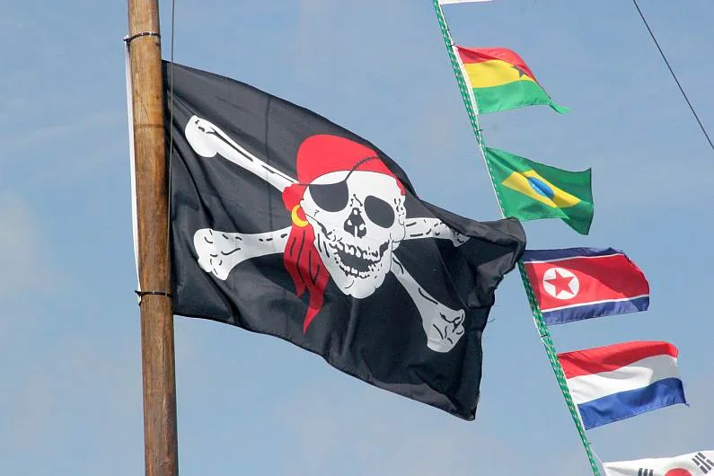 Flaga piratów - Wyspa Skarbów na Karsiborze
