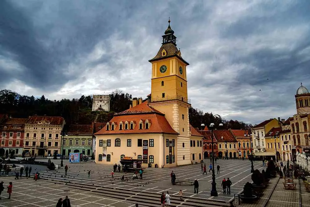 Rynek w Braszowie