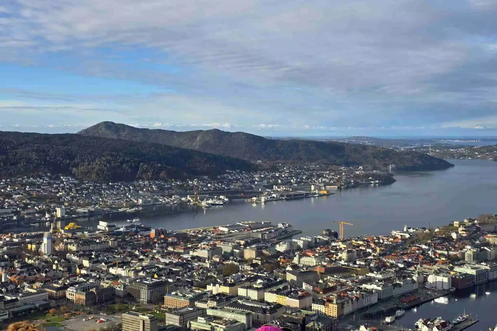 Widok ze wzgórza Floyen na Bergen